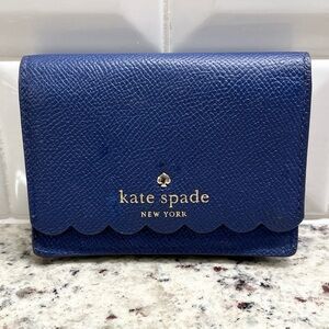 Kate Spade Scalloped Mini Wallet Card Holder with Storybook Lining EUC